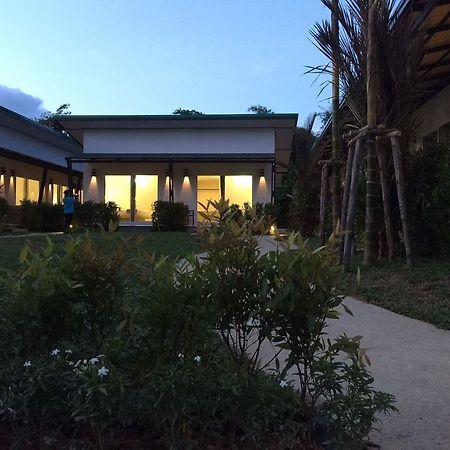 Maleesirin Oldtown Resort เกาะลันตา ภายนอก รูปภาพ