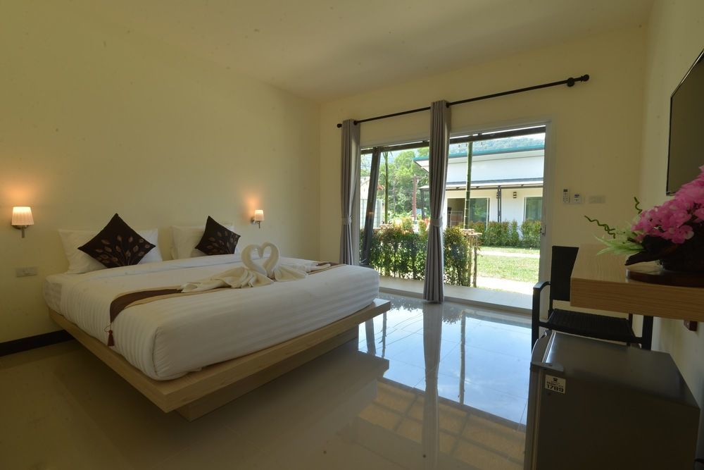 Maleesirin Oldtown Resort เกาะลันตา ภายนอก รูปภาพ